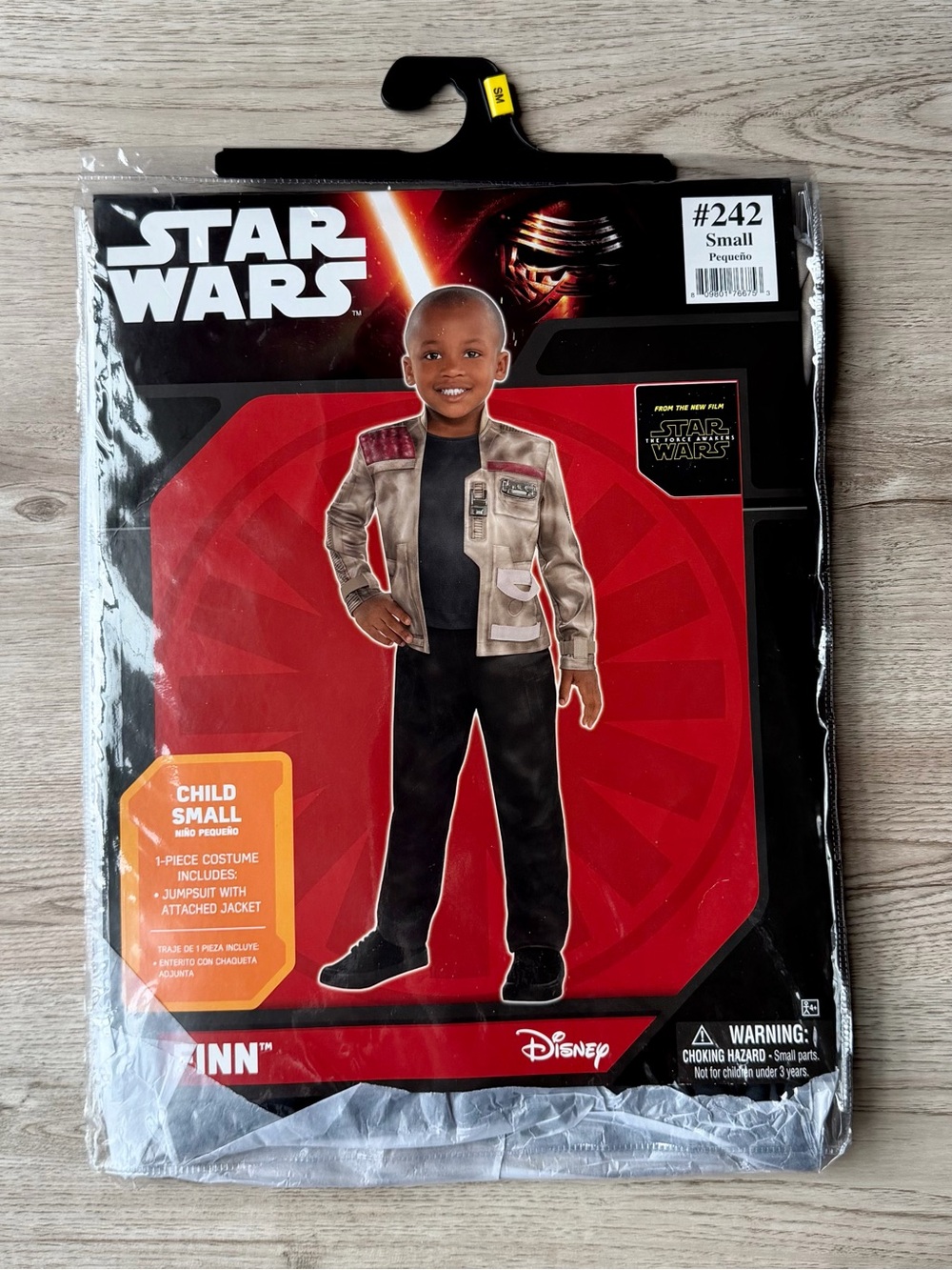 Star Wars Finn Child Halloween Costume Size Small (4–6) Disney NWT